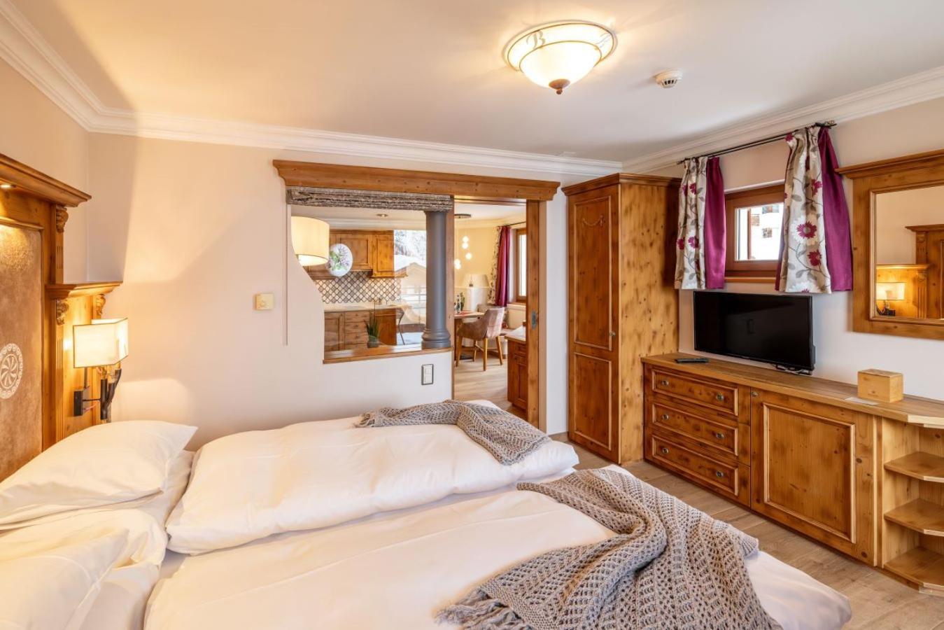 Belarosa Suiten & Wellness Bagian luar foto